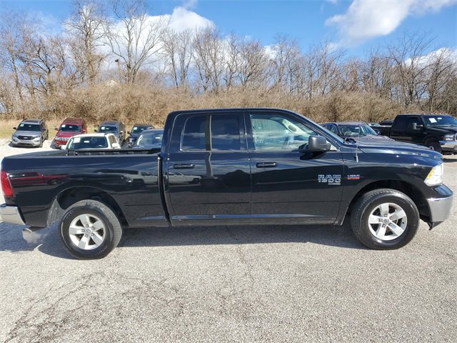 Used 2020 RAM 1500 Classic SLT image 3