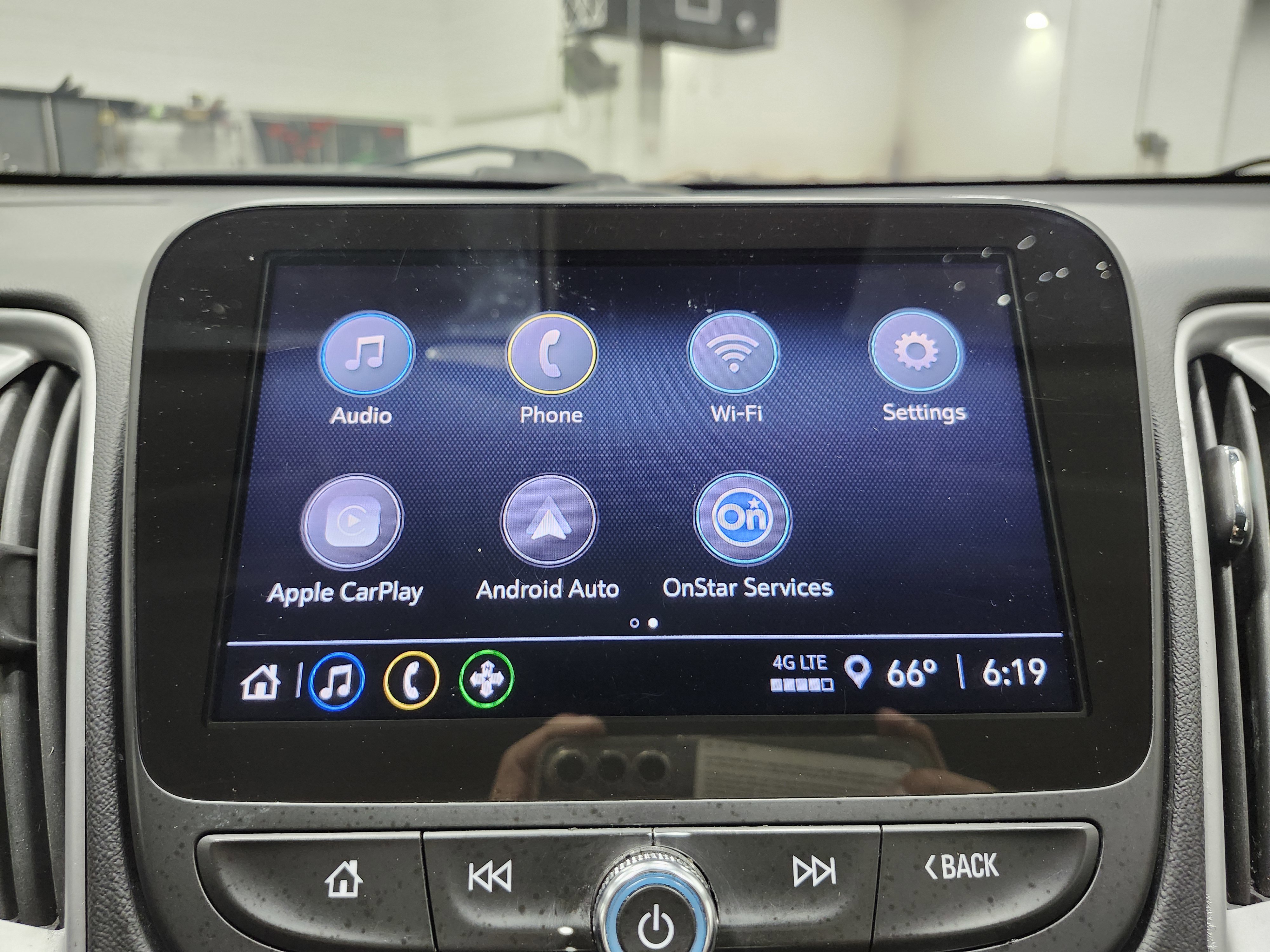 Used 2023 Chevrolet Malibu LS FWD image 4