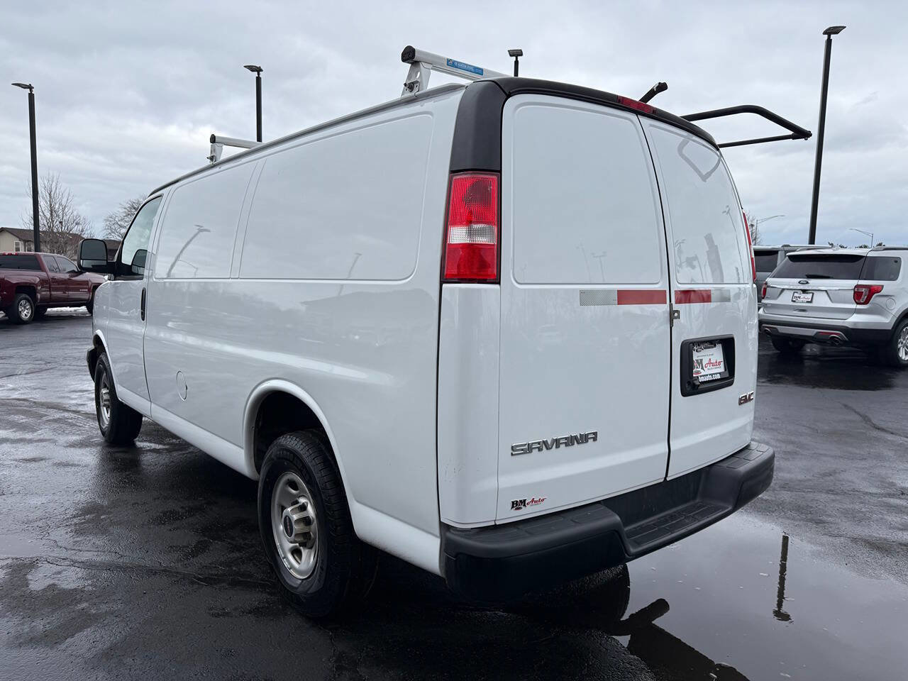 Used 2023 GMC Savana 2500 w/ Driver Convenience Package image 5