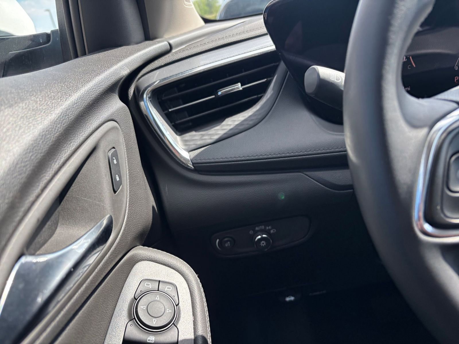 Used 2025 Buick Encore GX Preferred image 33