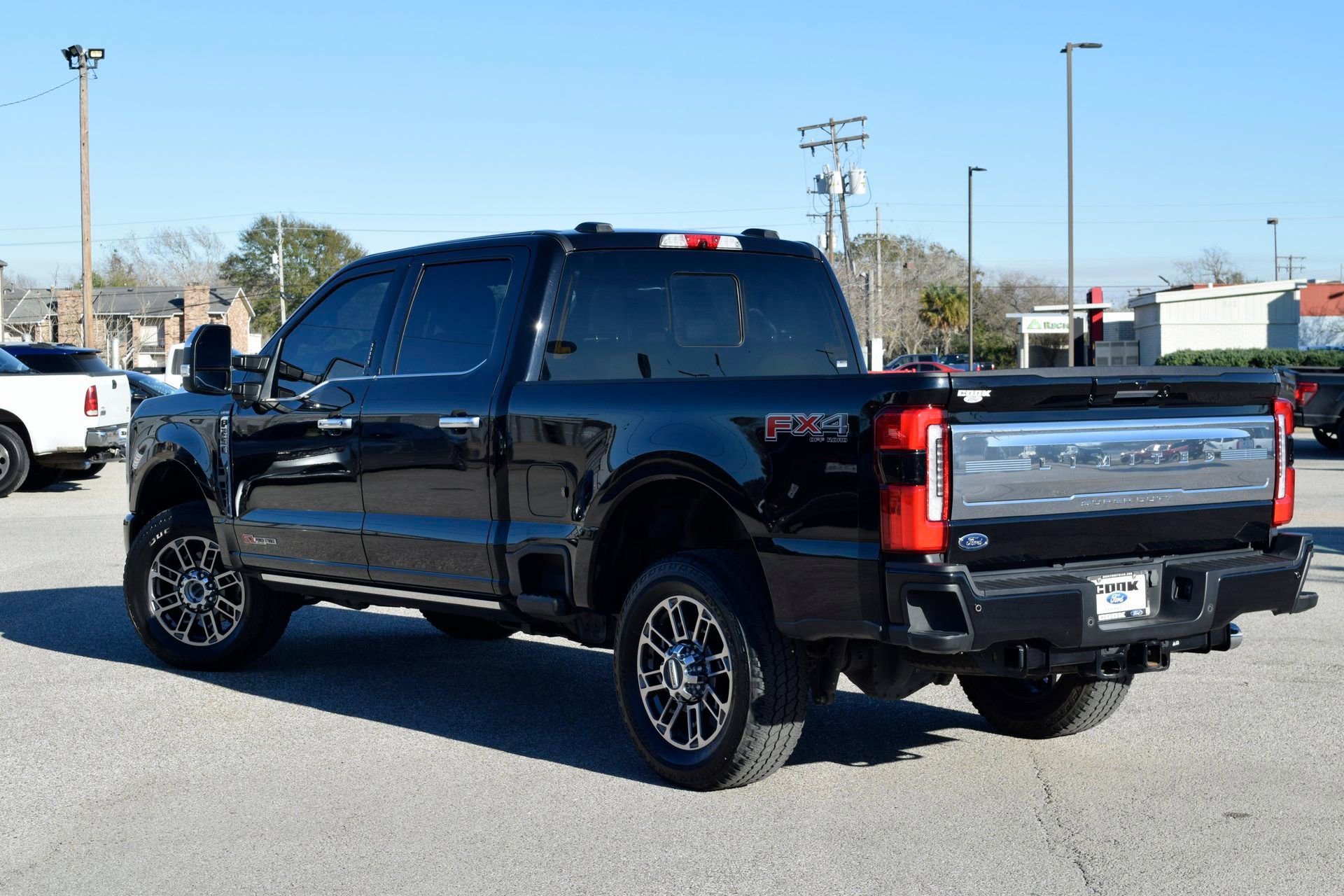 Used 2024 Ford F250 Limited w/ FX4 Off-Road Package image 9