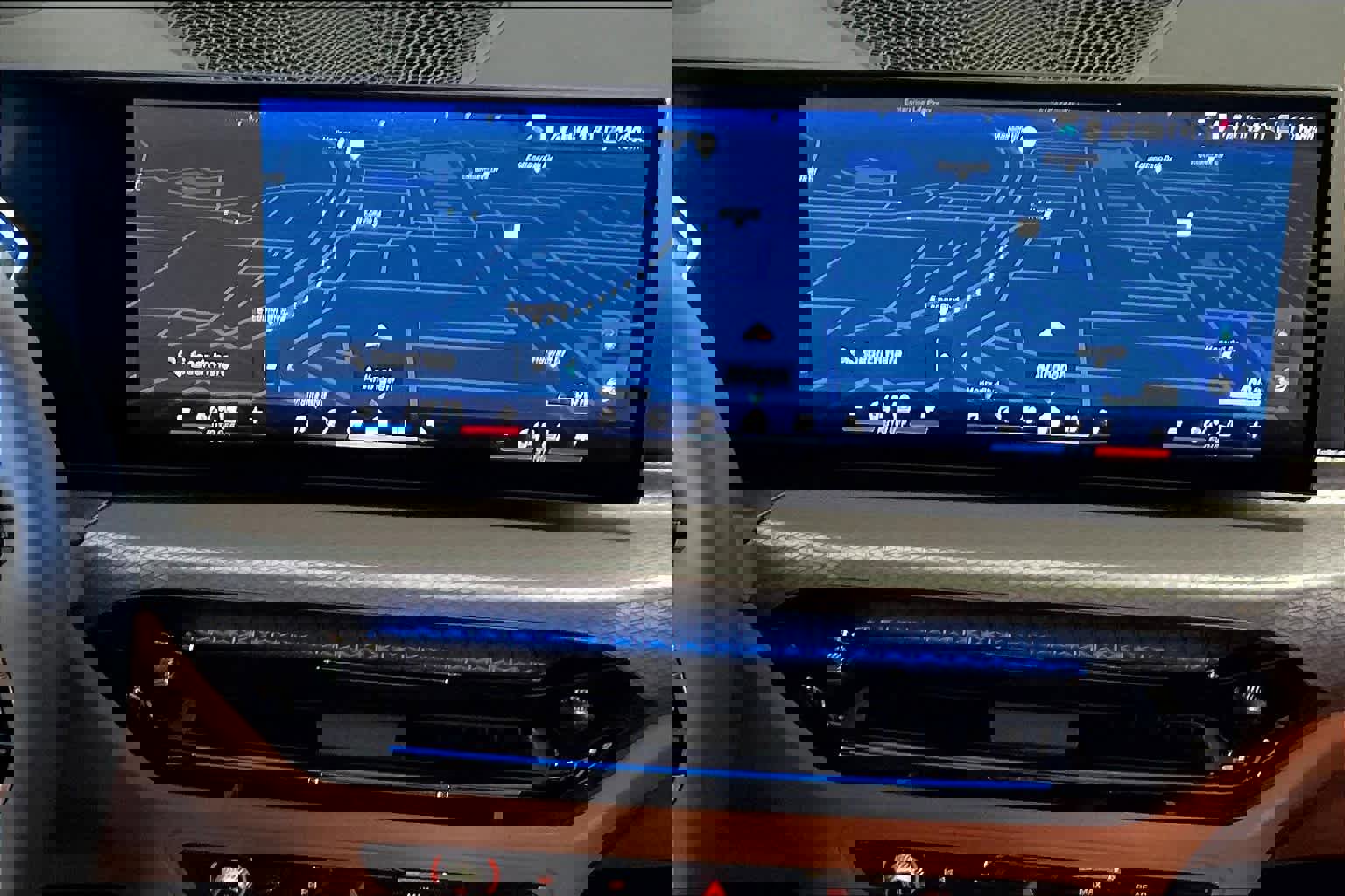 Used 2025 BMW i4 eDrive40 w/ Premium Package image 6