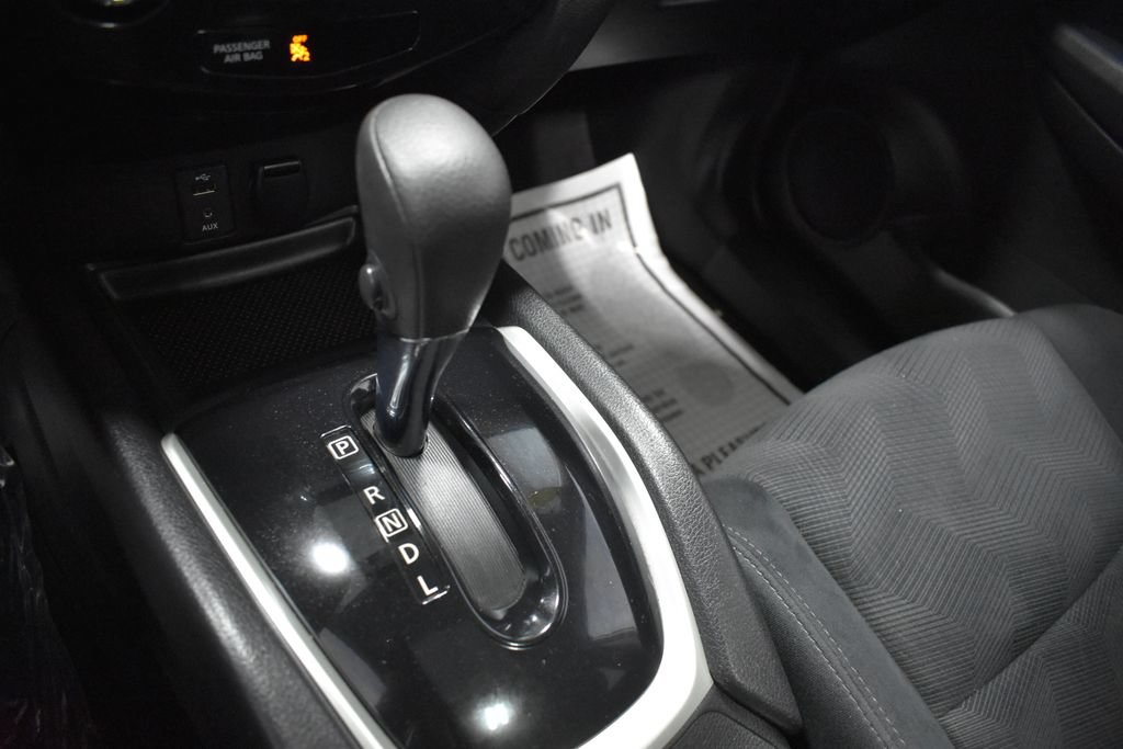Used 2014 Nissan Rogue SV w/ SV Premium Package FWD image 20