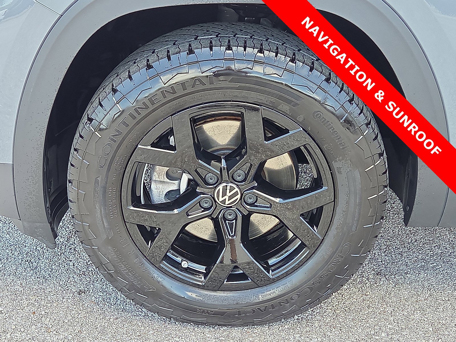 Used 2024 Volkswagen Atlas Peak Edition SEL image 7