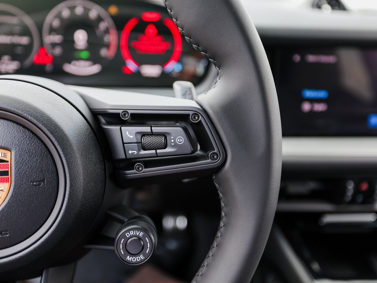 New 2026 Porsche Cayenne S image 16