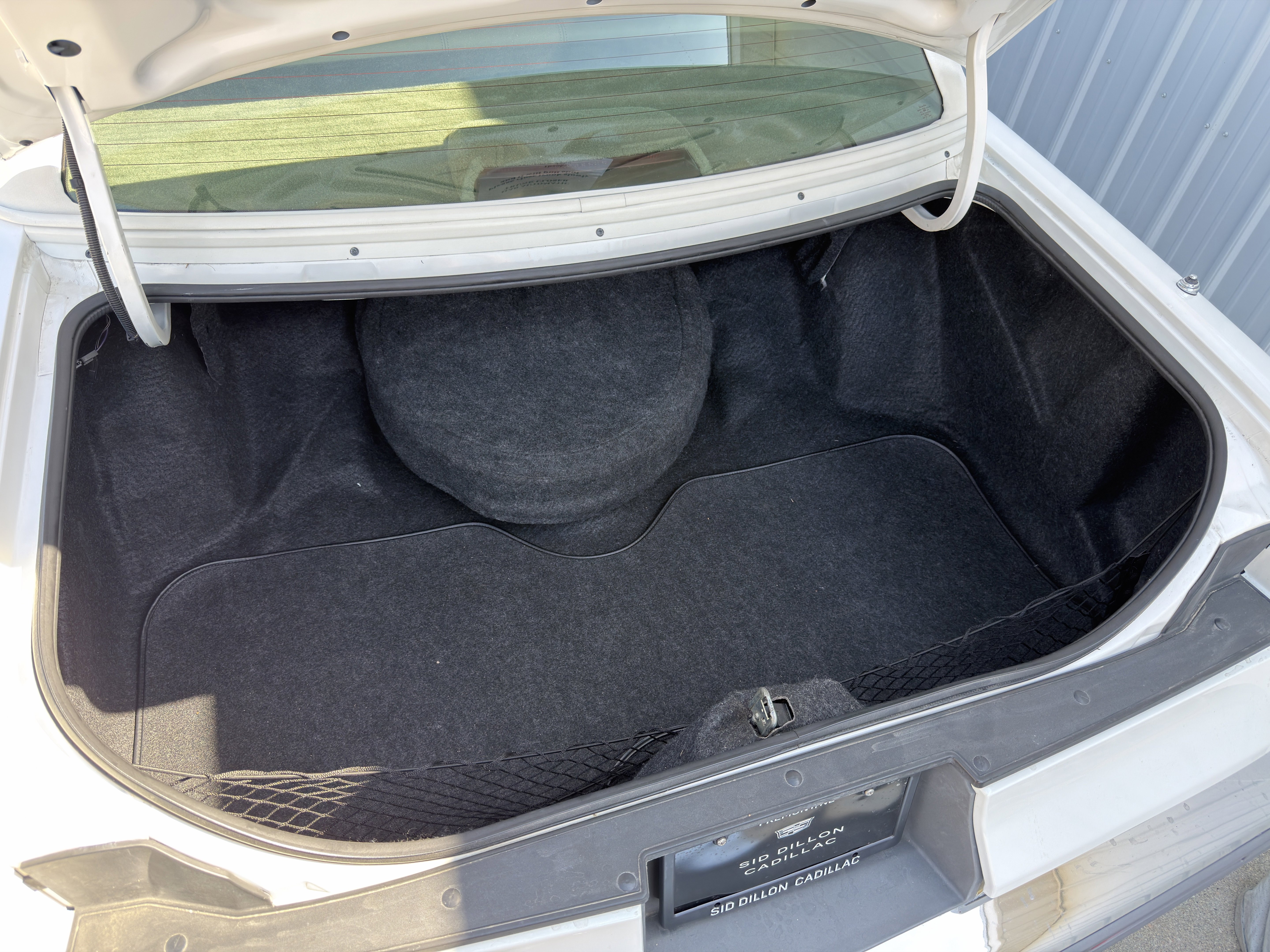Used 1996 Cadillac Fleetwood Brougham RWD image 7