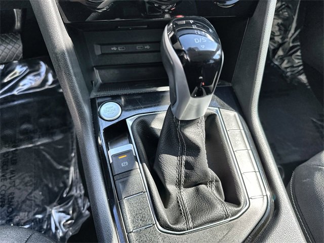 Used 2024 Volkswagen Taos SE image 23