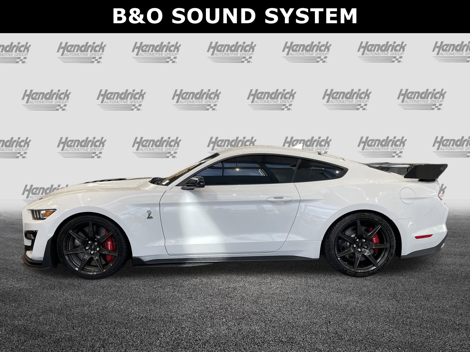 Used 2021 Ford Mustang Shelby GT500 w/ Carbon Fiber Track Pack RWD image 7