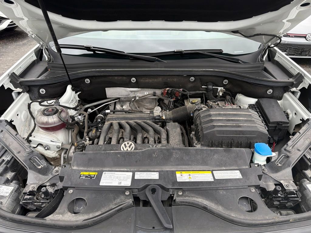 Used 2022 Volkswagen Atlas Cross Sport SE w/ Black Wheel Package image 25