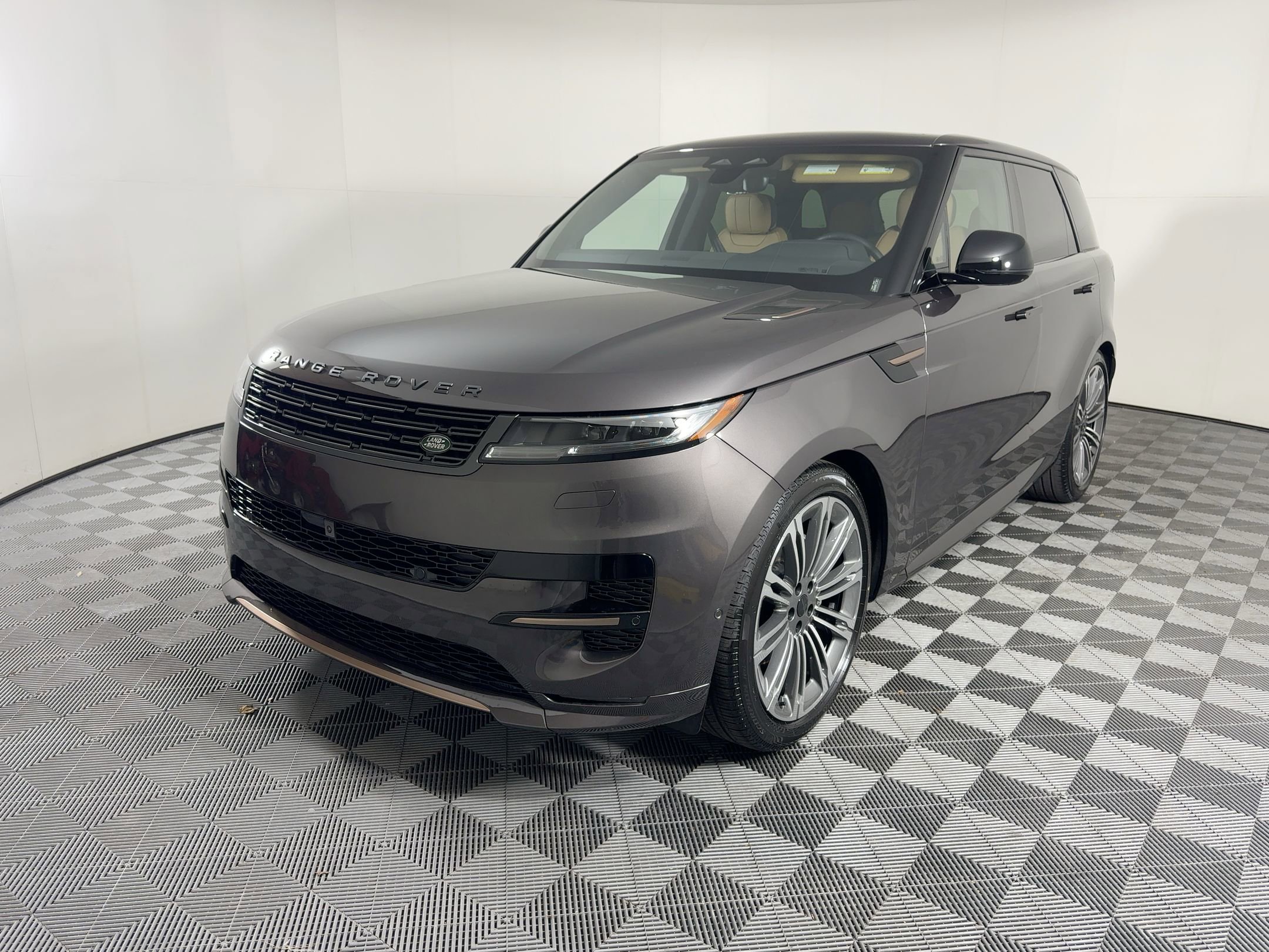 New 2026 Land Rover Range Rover Sport Dynamic SE