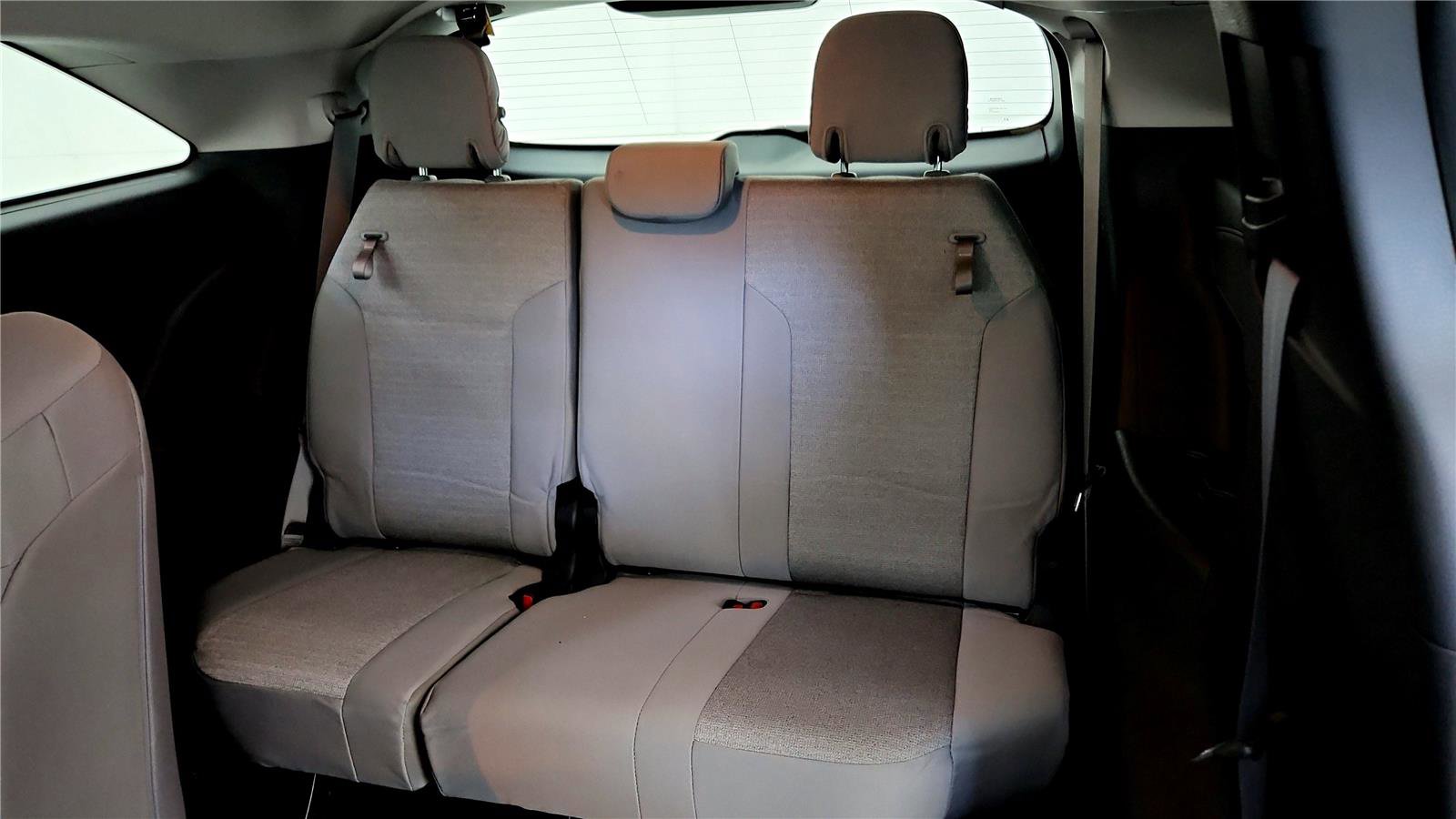 Used 2025 Toyota Sienna LE AWD/4WD image 22