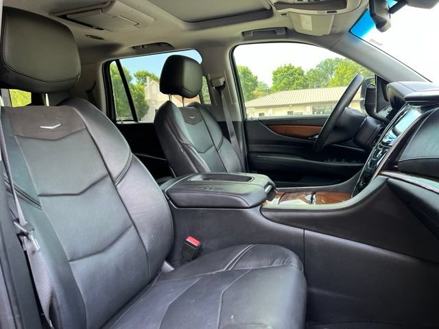 Used 2016 Cadillac Escalade Premium AWD/4WD image 22