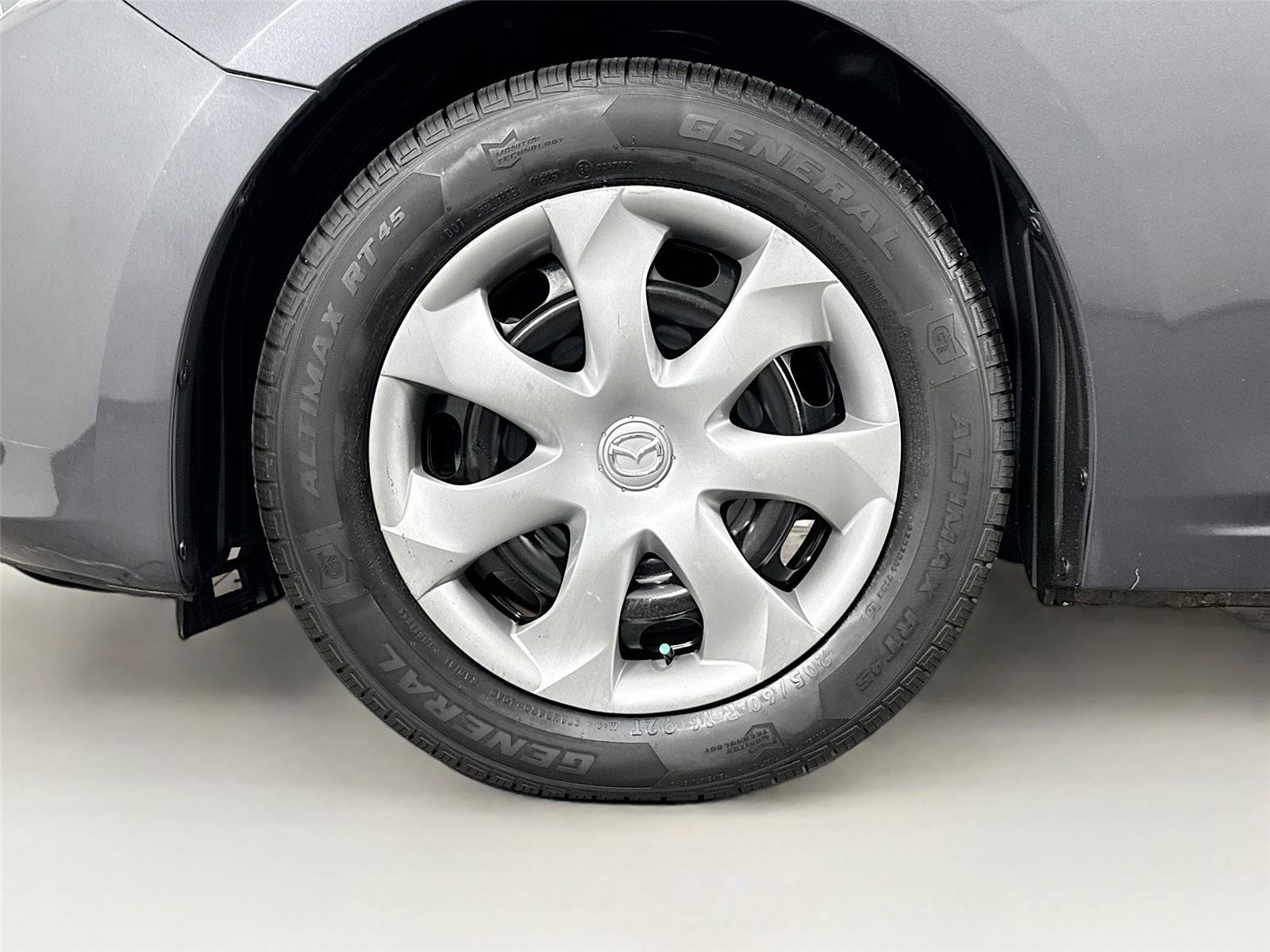 Used 2015 MAZDA MAZDA3 i Sport FWD image 39