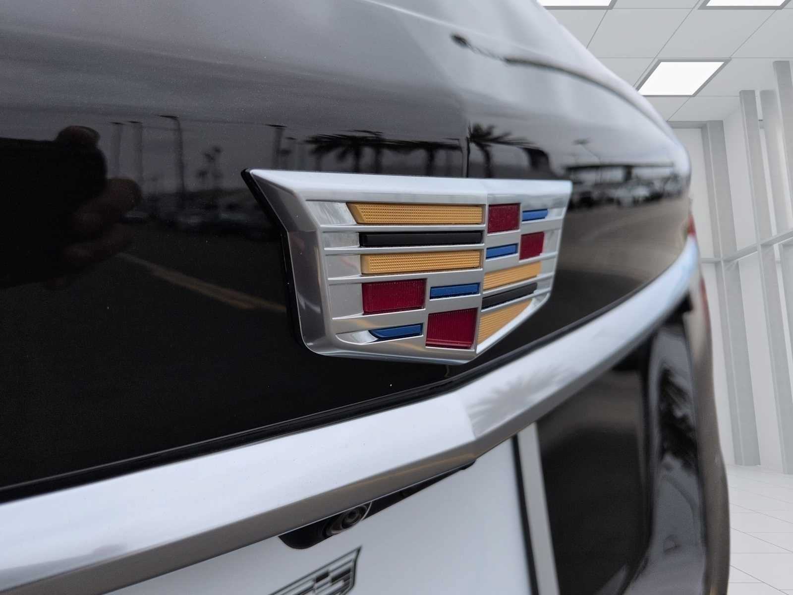 New 2026 Cadillac XT5 Premium Luxury w/ Driver Assist Package FWD image 8