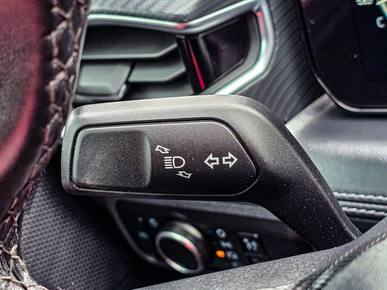 Used 2024 Ford Mustang Premium image 25