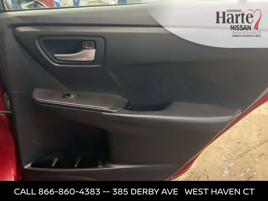 Used 2017 Toyota Camry LE image 36