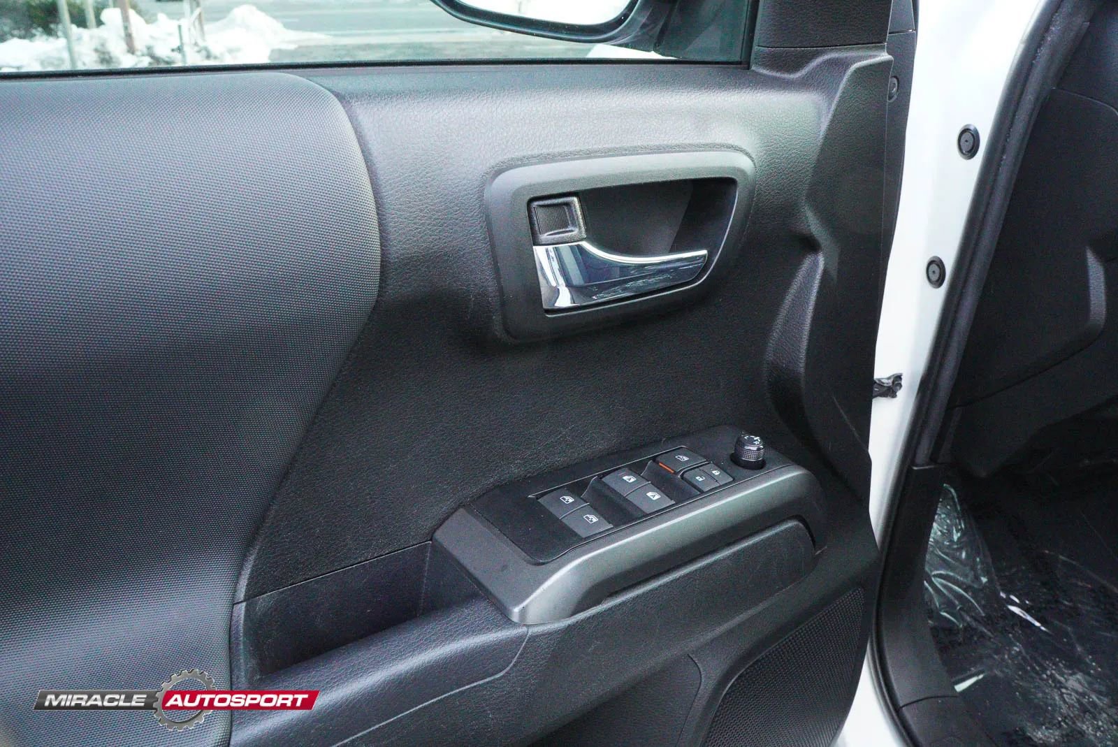 Used 2023 Toyota Tacoma TRD Sport w/ Advanced Technology Package image 16