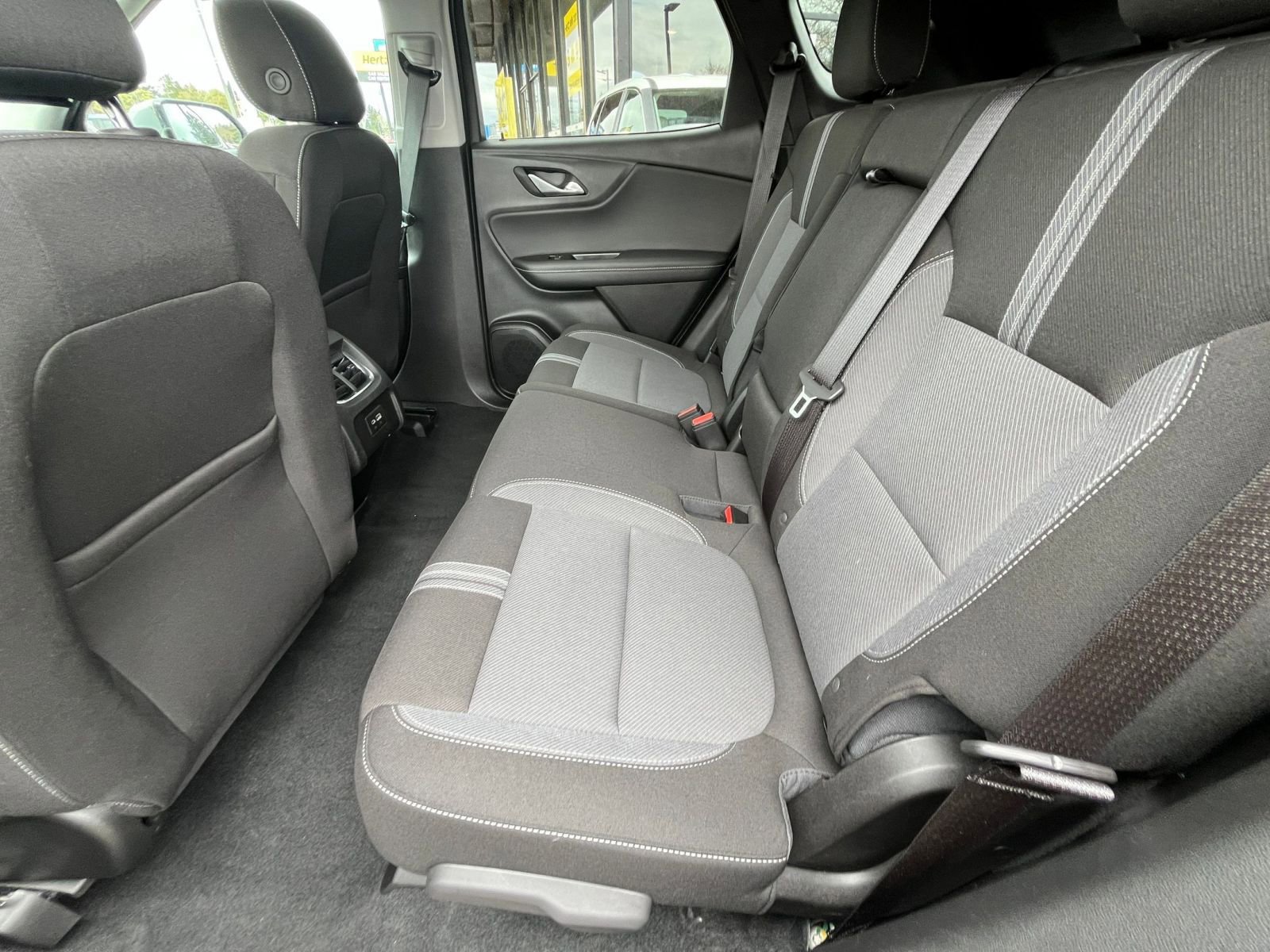 Used 2025 Chevrolet Blazer LT image 27