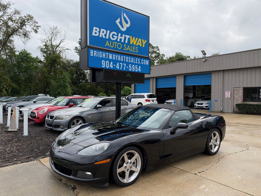 Used 2005 Chevrolet Corvette Convertible w/ Preferred Equipment Group RWD image 3