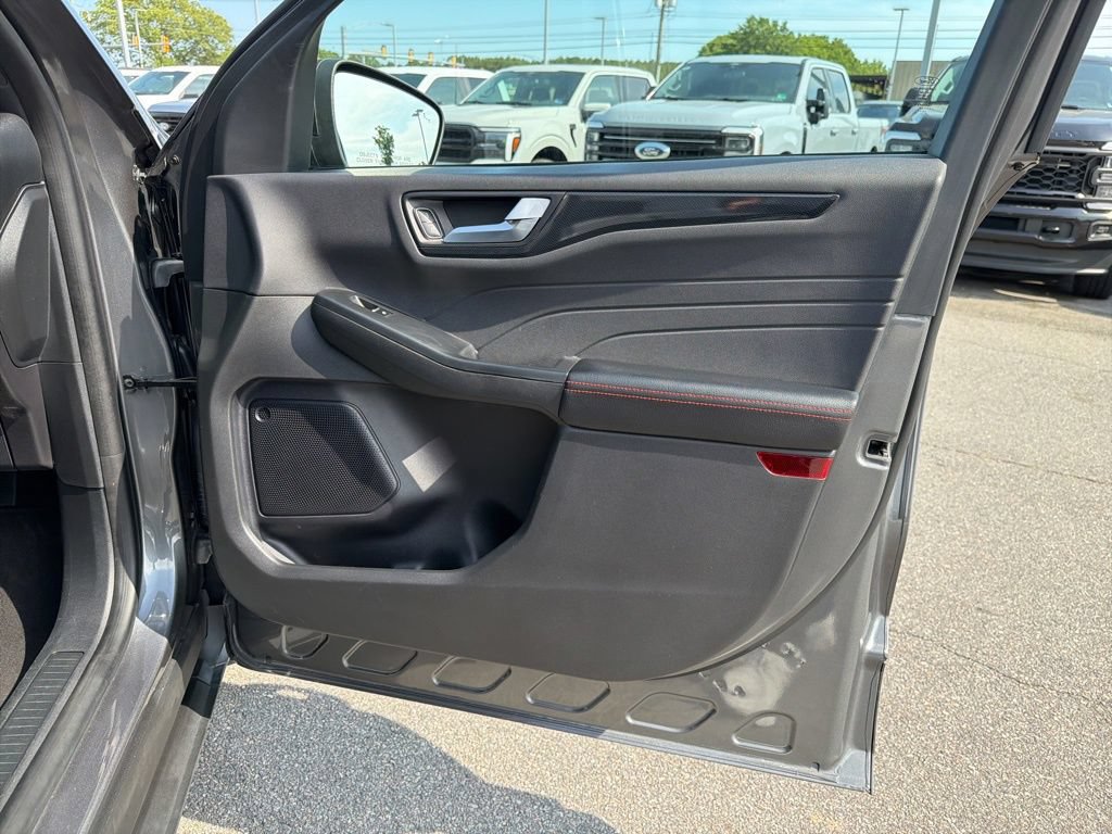 Certified 2024 Ford Escape ST-Line w/ Tech Pack #1 FWD image 22