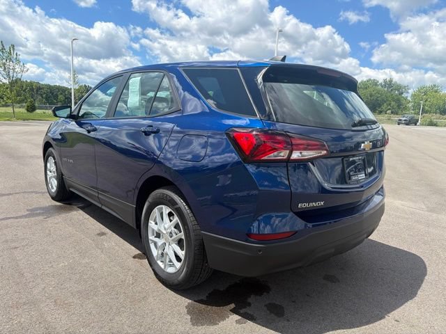 Used 2023 Chevrolet Equinox LS w/ LPO, Cargo Package FWD image 11