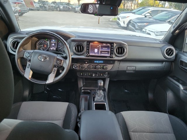 Used 2023 Toyota Tacoma TRD Off-Road w/ Technology Package AWD/4WD image 8