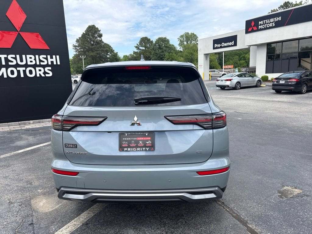 New 2026 Mitsubishi Outlander SE FWD image 4