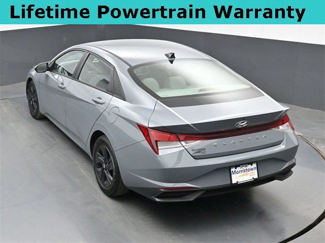 Used 2022 Hyundai Elantra SEL image 34