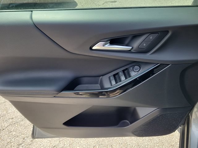 Used 2025 Chevrolet Equinox LT FWD image 16