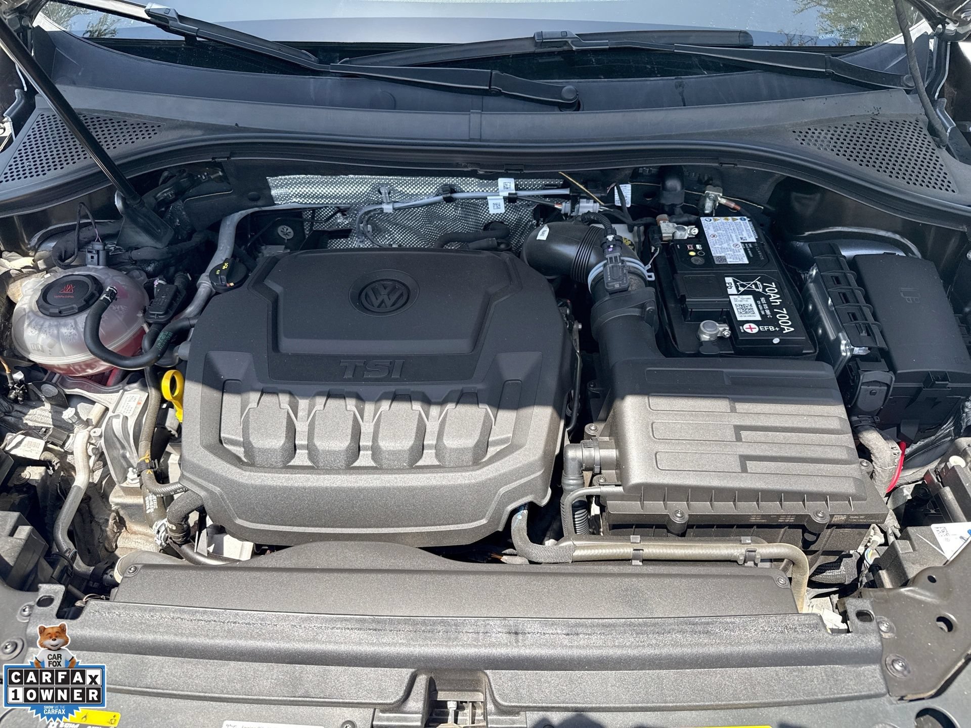 Certified 2024 Volkswagen Tiguan SE R-Line FWD image 19