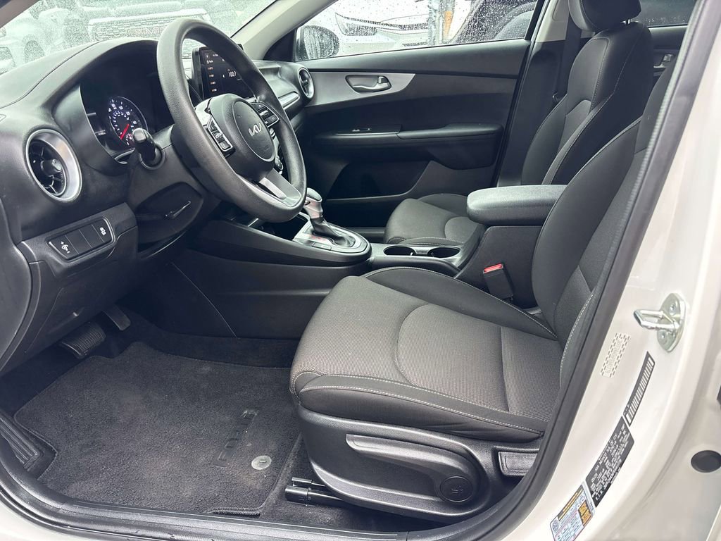 Used 2023 Kia Forte LXS image 10