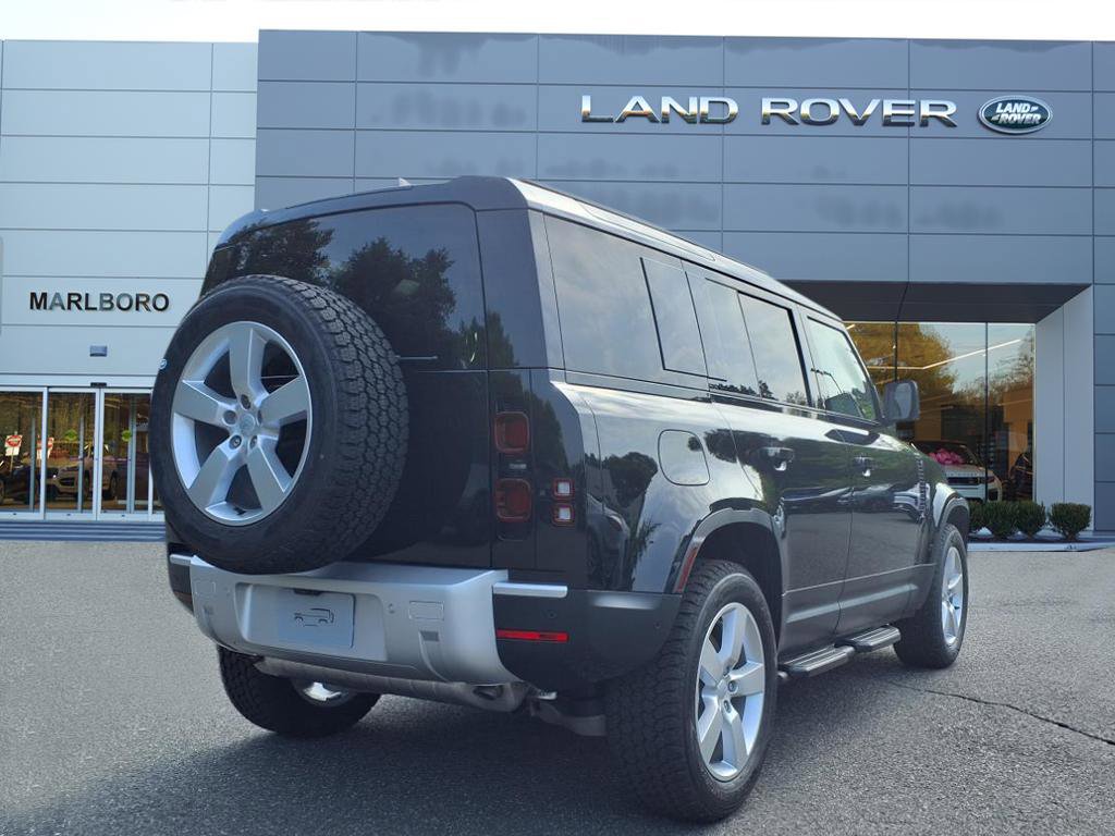 New 2025 Land Rover Defender 110 S image 2