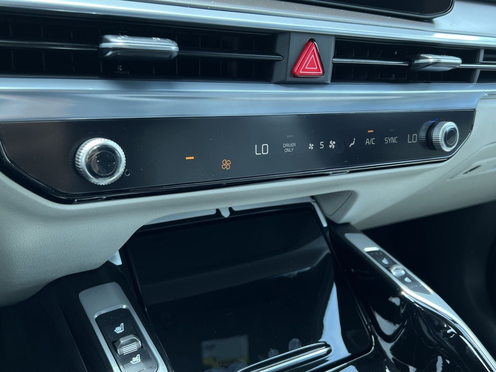 New 2026 Kia Sorento SX Prestige AWD/4WD image 25