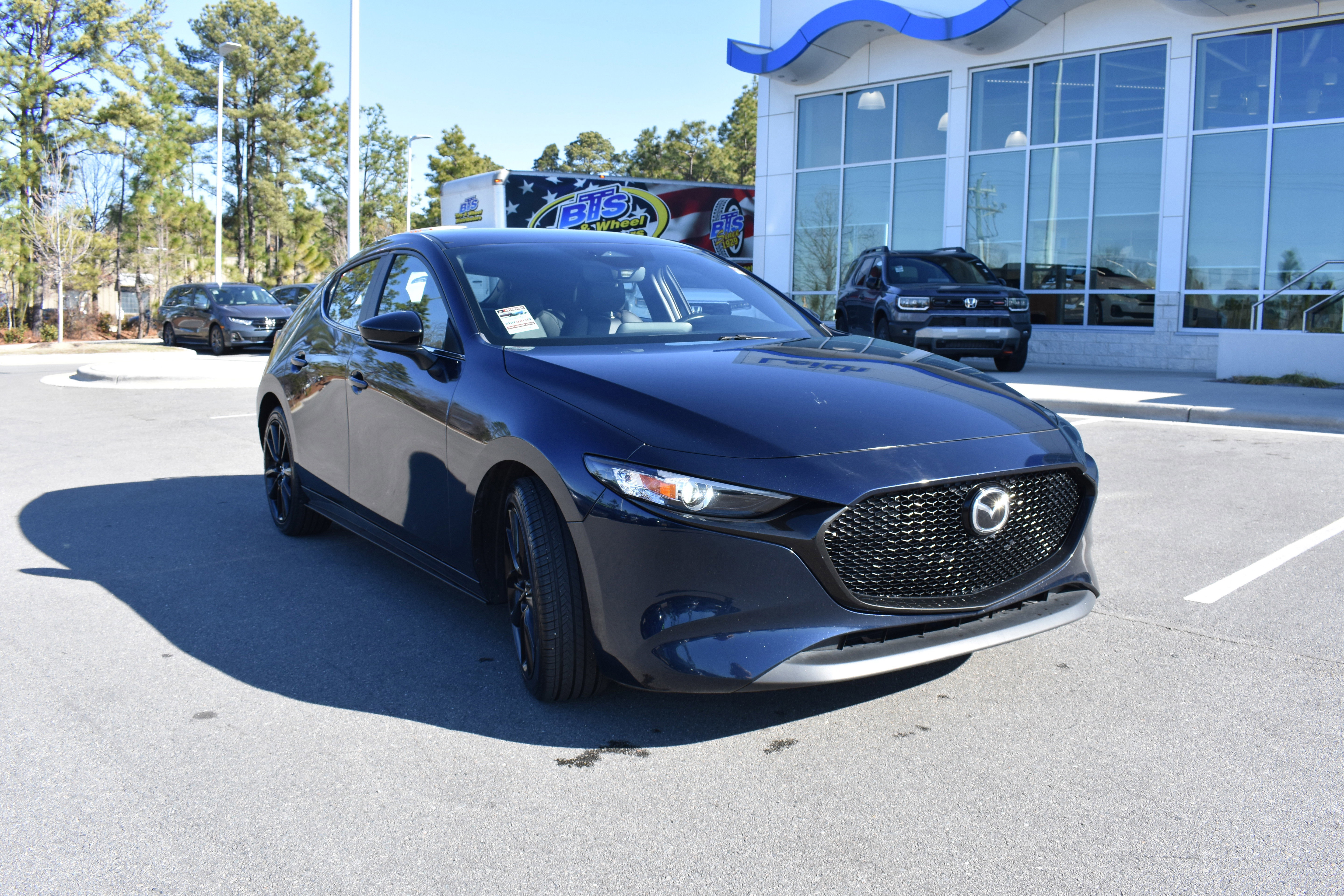 Used 2024 MAZDA MAZDA3 s image 3