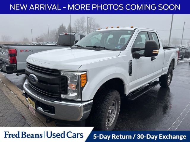 Used 2017 Ford F350 XL image 3