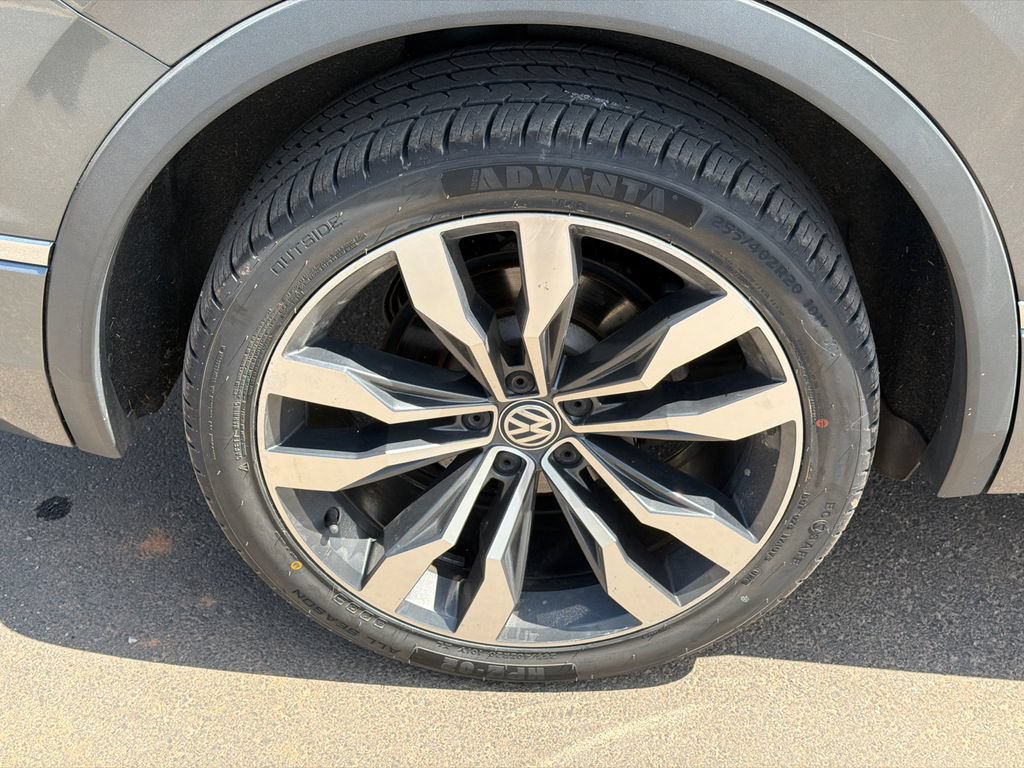 Used 2019 Volkswagen Tiguan SEL Premium R-Line AWD/4WD image 17