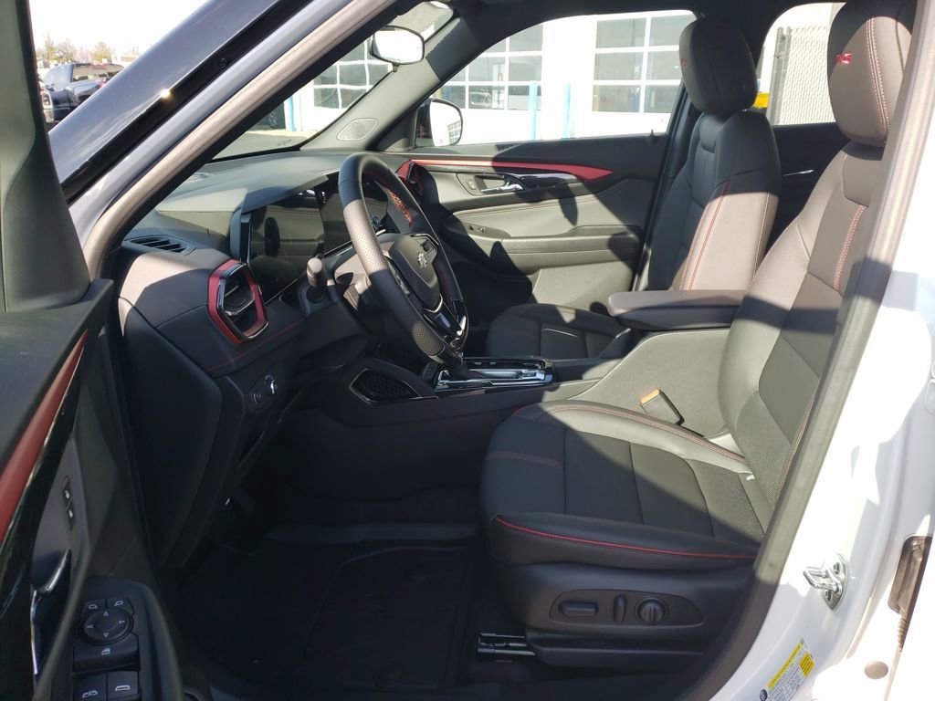 New 2026 Chevrolet TrailBlazer RS w/ Driver Confidence Package image 9