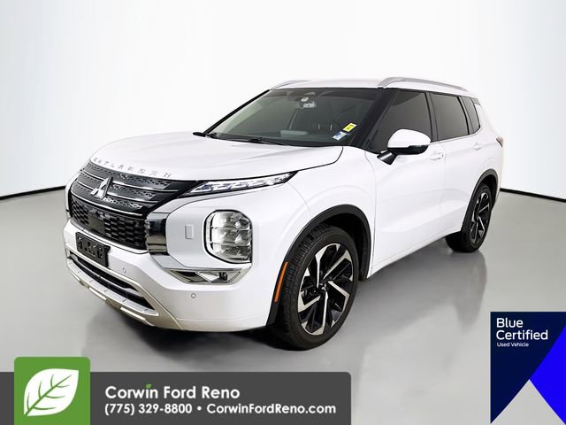 Used 2023 Mitsubishi Outlander SEL image 3