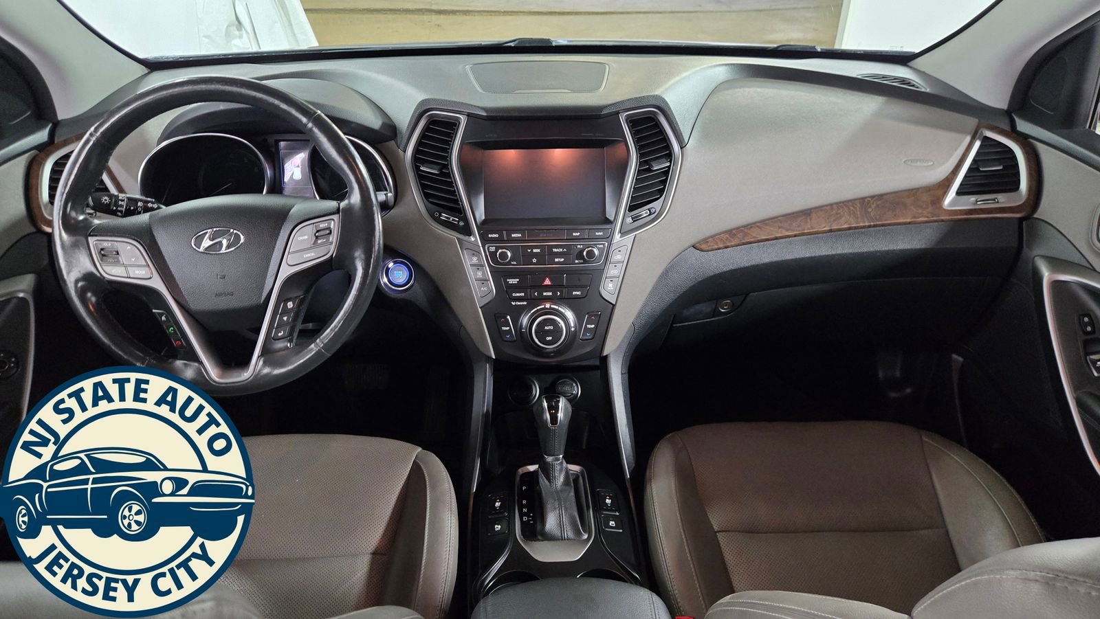 Used 2019 Hyundai Santa Fe XL AWD/4WD image 29