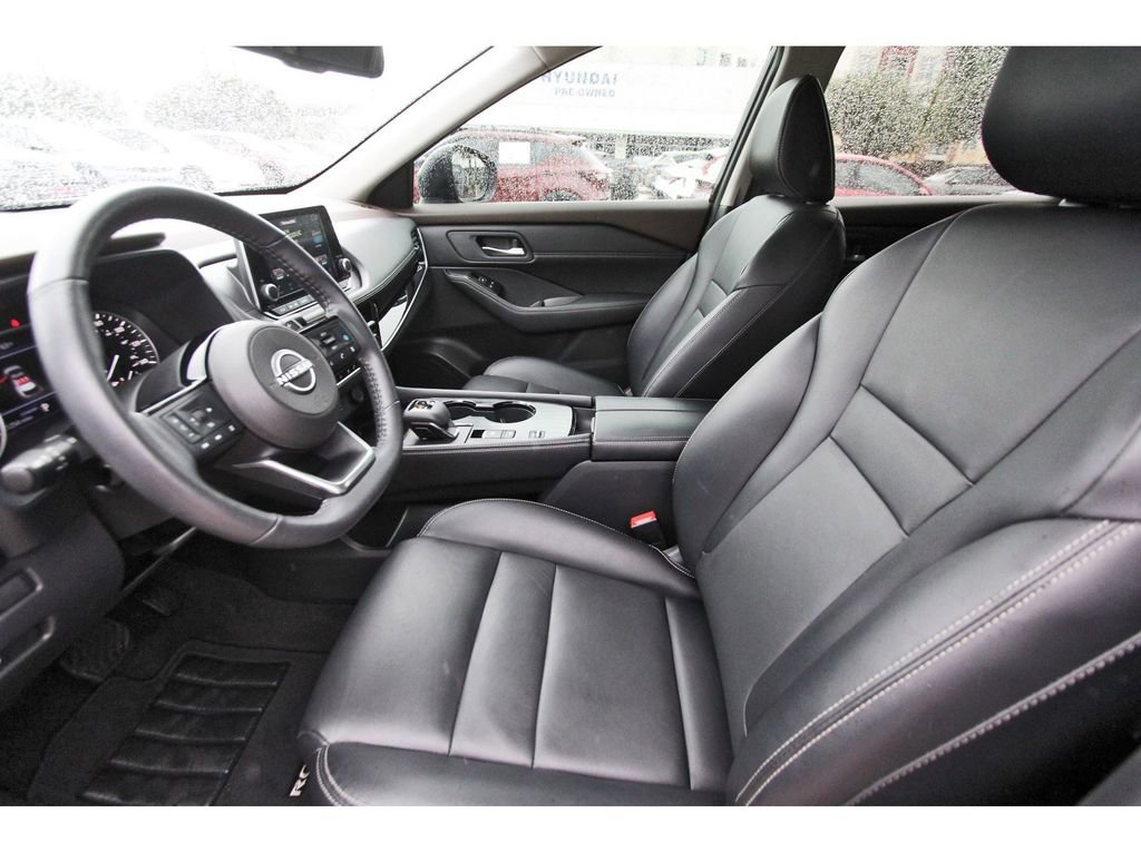 Used 2023 Nissan Rogue SL image 16
