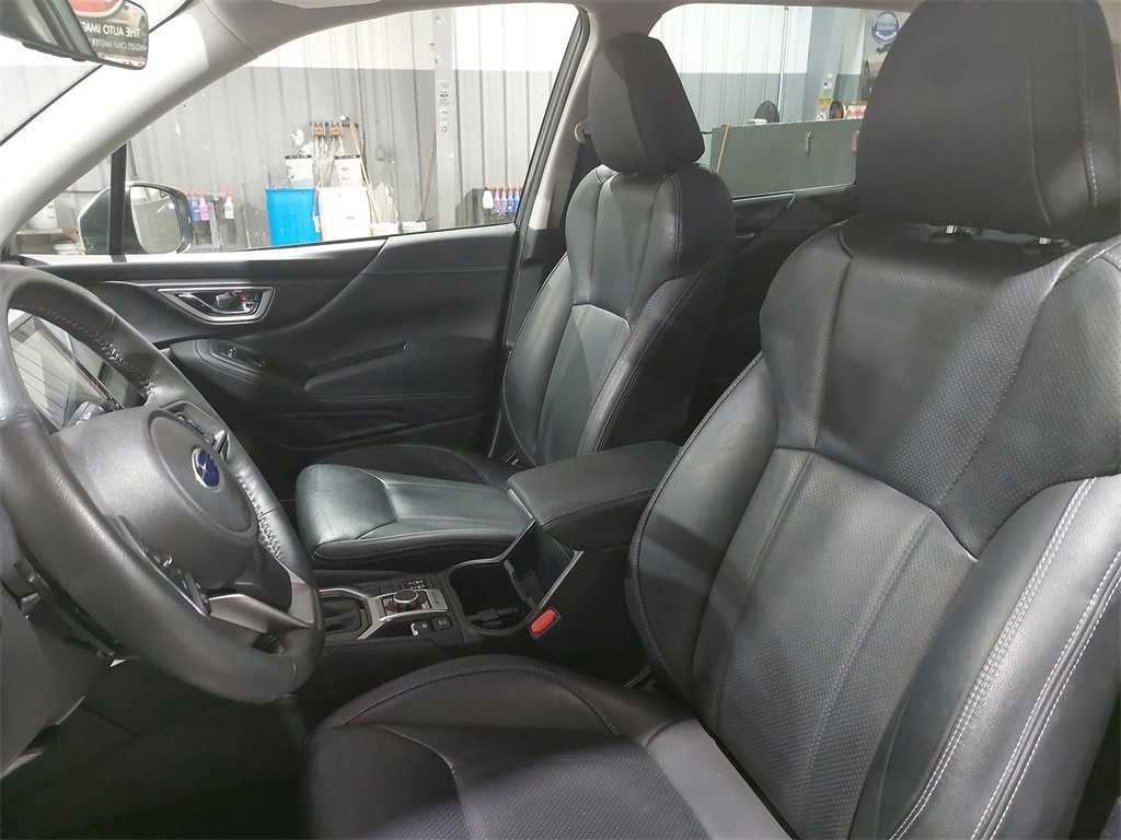 Used 2022 Subaru Forester Touring image 15