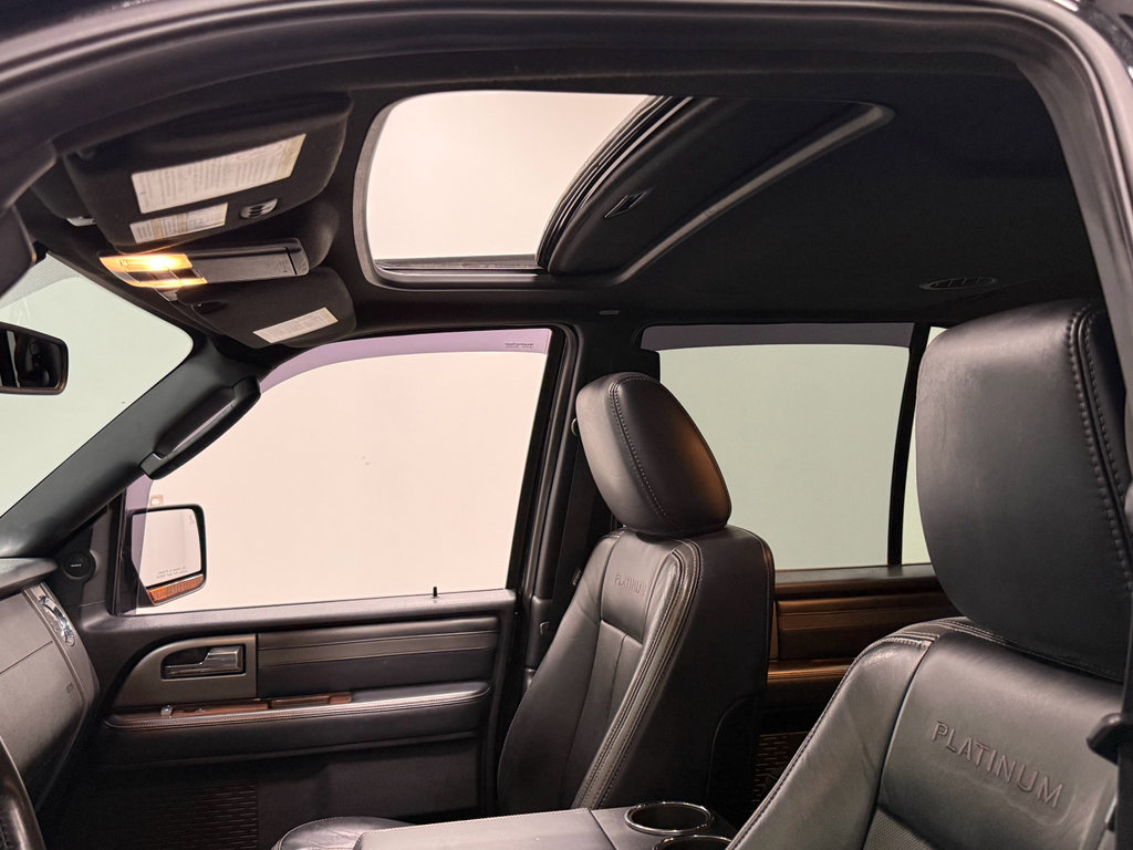 Used 2015 Ford Expedition Platinum image 29