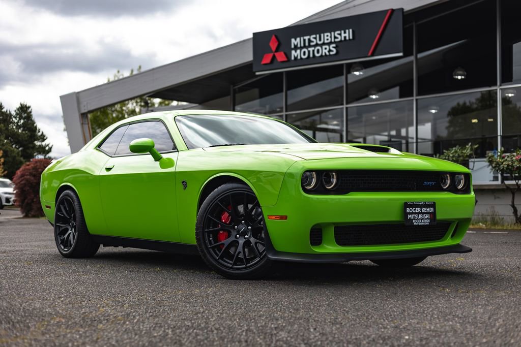 Used 2015 Dodge Challenger SRT Hellcat RWD image 1