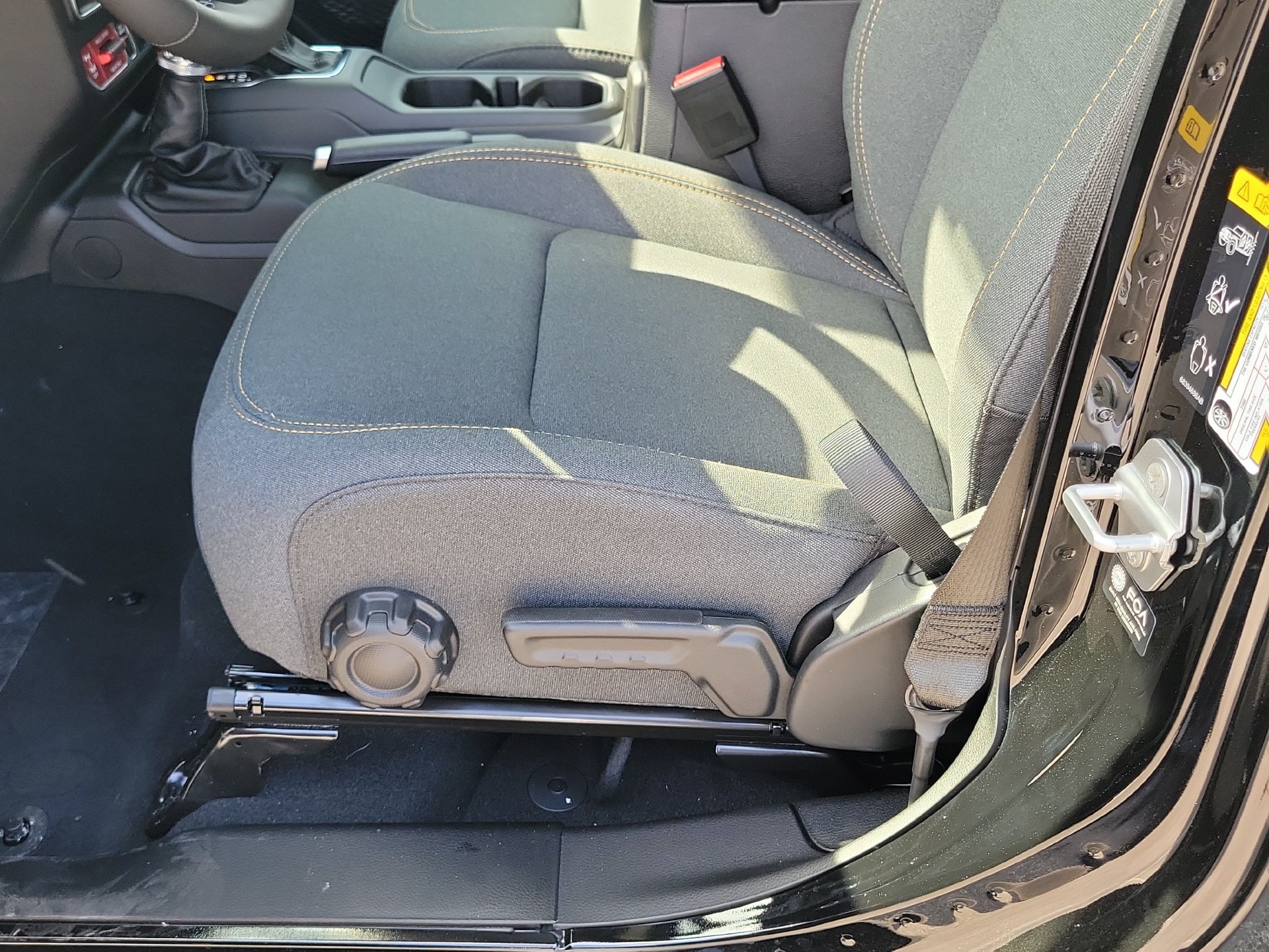 New 2026 Jeep Gladiator Sport AWD/4WD image 13