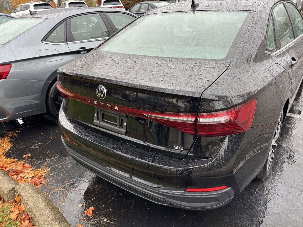 New 2026 Volkswagen Jetta SE image 10
