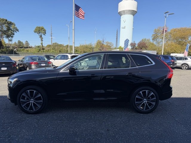 Certified 2022 Volvo XC60 B5 Momentum w/ Climate Package image 7