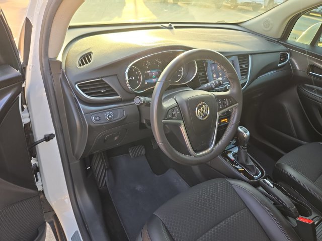 Used 2022 Buick Encore Preferred w/ Safety Package FWD image 10