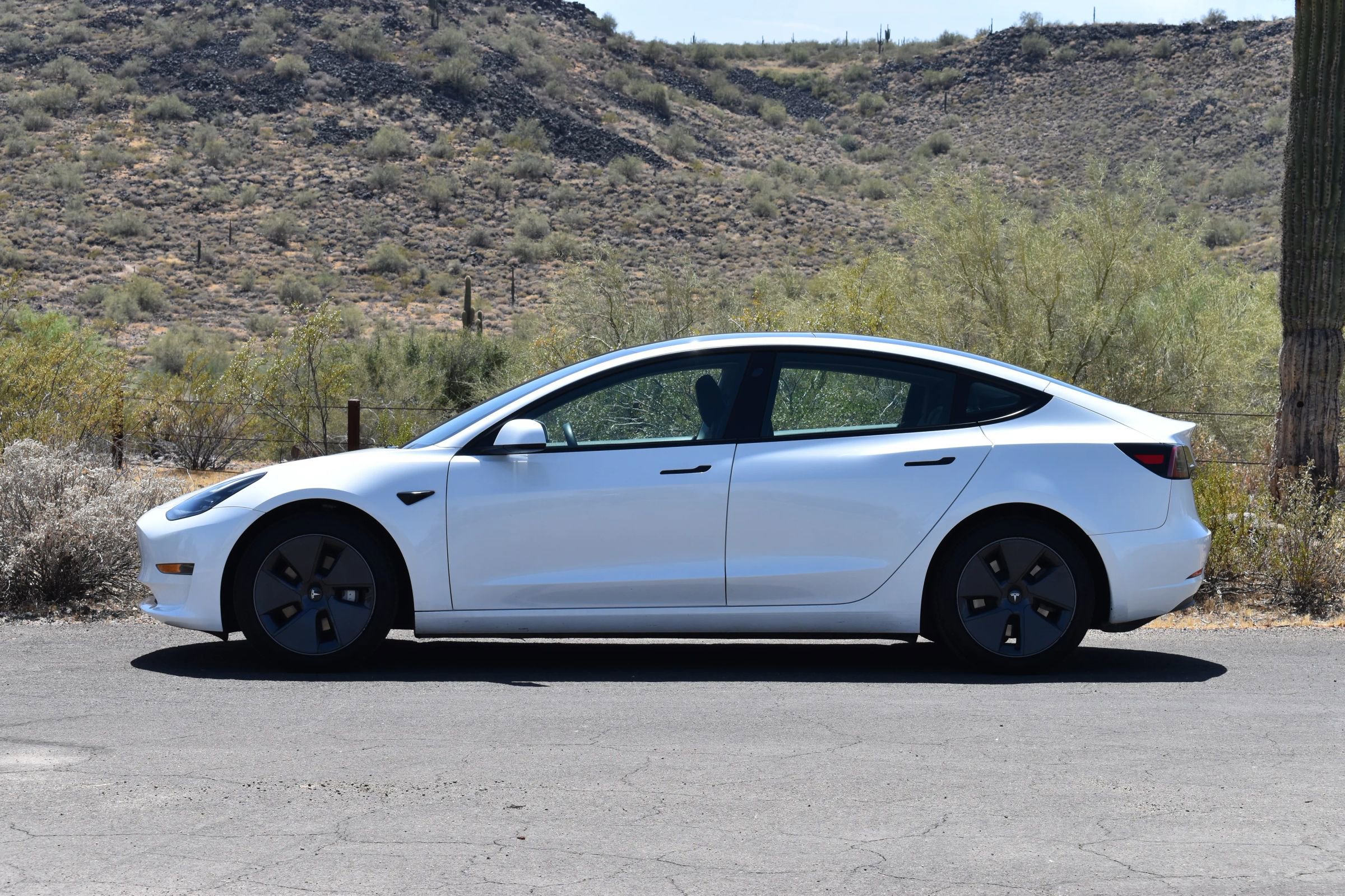 Used 2022 Tesla Model 3 Standard Range RWD image 6