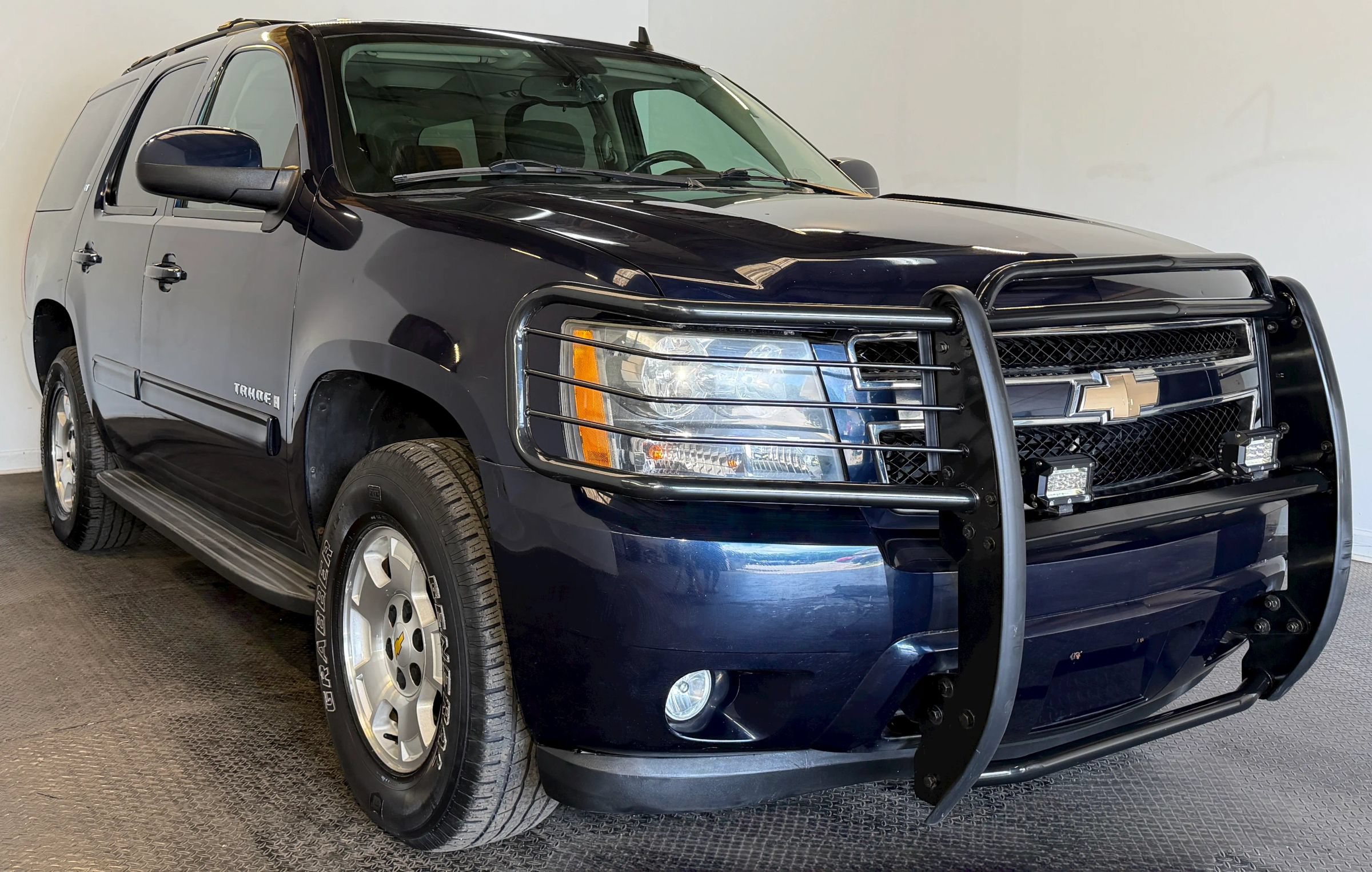 Used 2009 Chevrolet Tahoe LT AWD/4WD image 2