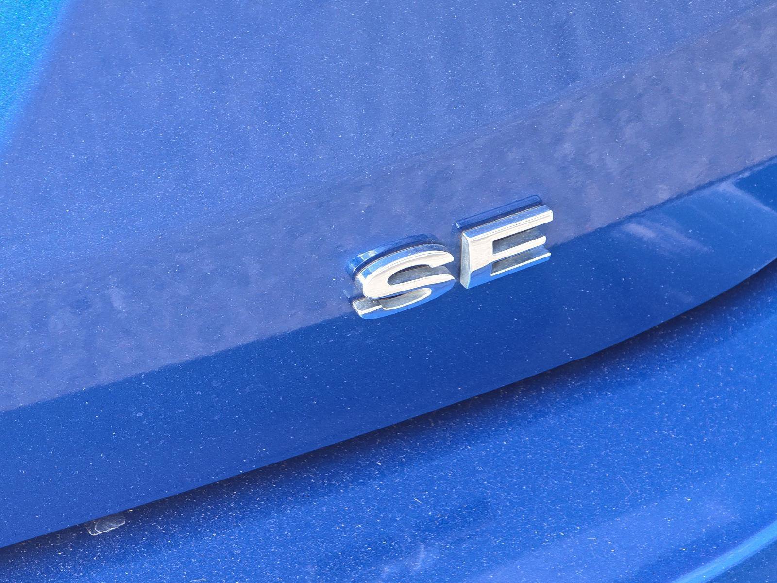 Used 2018 Ford Focus SE w/ Cold Weather Package FWD image 34